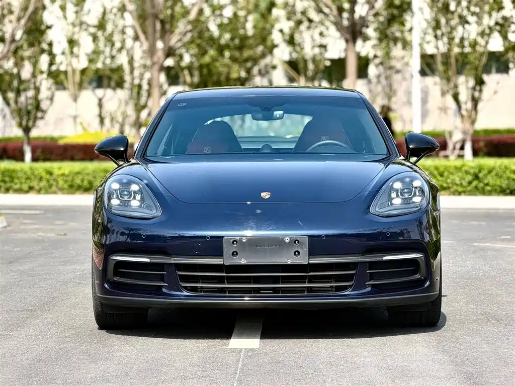 Porsche Panamera 2017 Panamera 3.0T фото 2