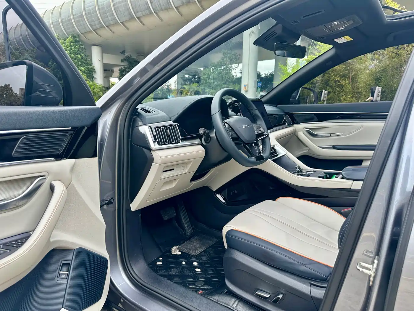 BYD Song PLUS PHEV 2023 Champion Edition DM-i 110KM Flagship фото 5