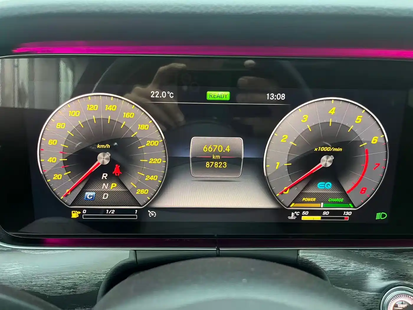 Mercedes-Benz E-Class 2020 Model E 260 L Sport фото 16