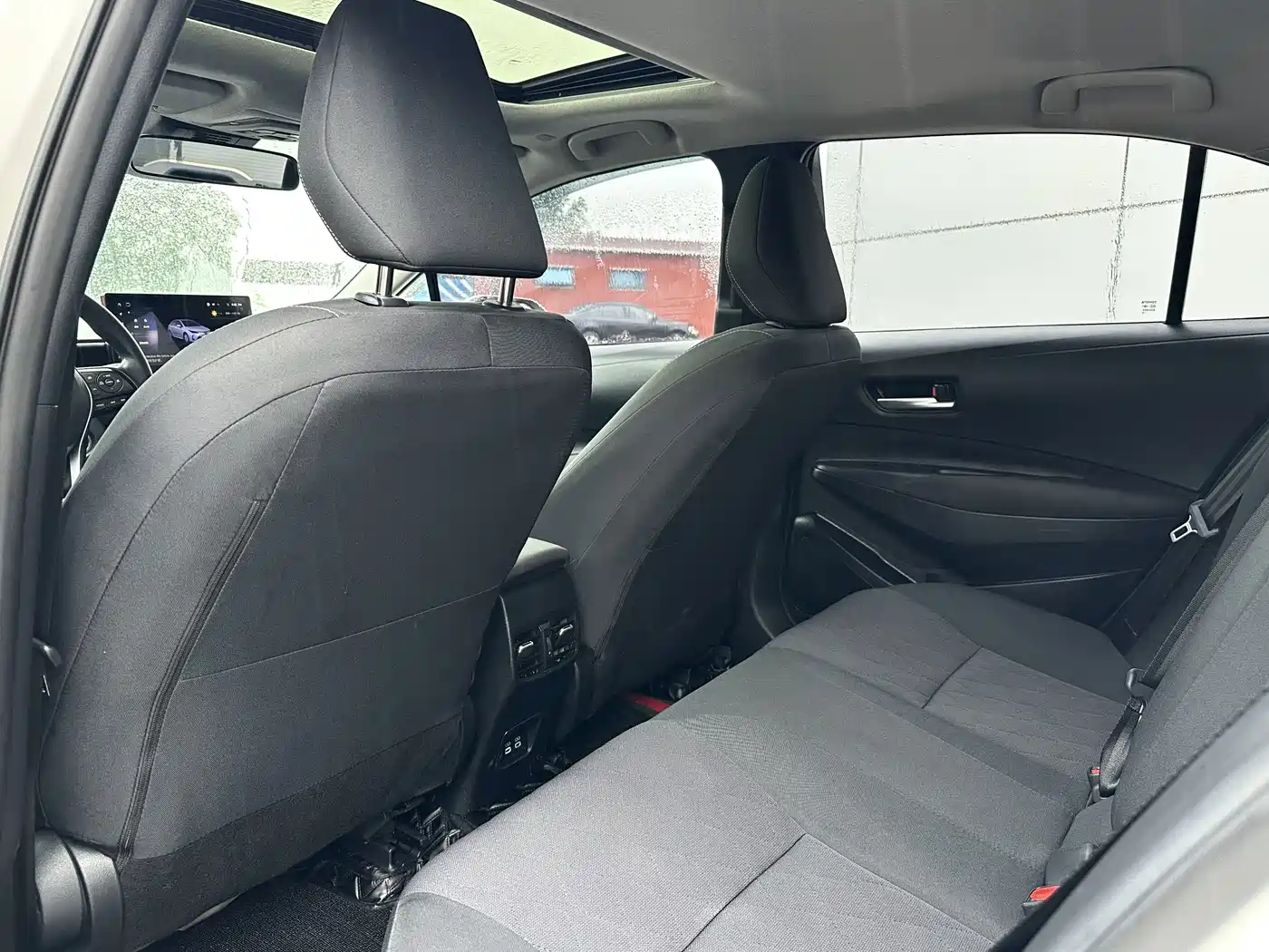 Toyota Corolla 2023 1.8L Smart Hybrid Dual Engine Elite Edition фото 8