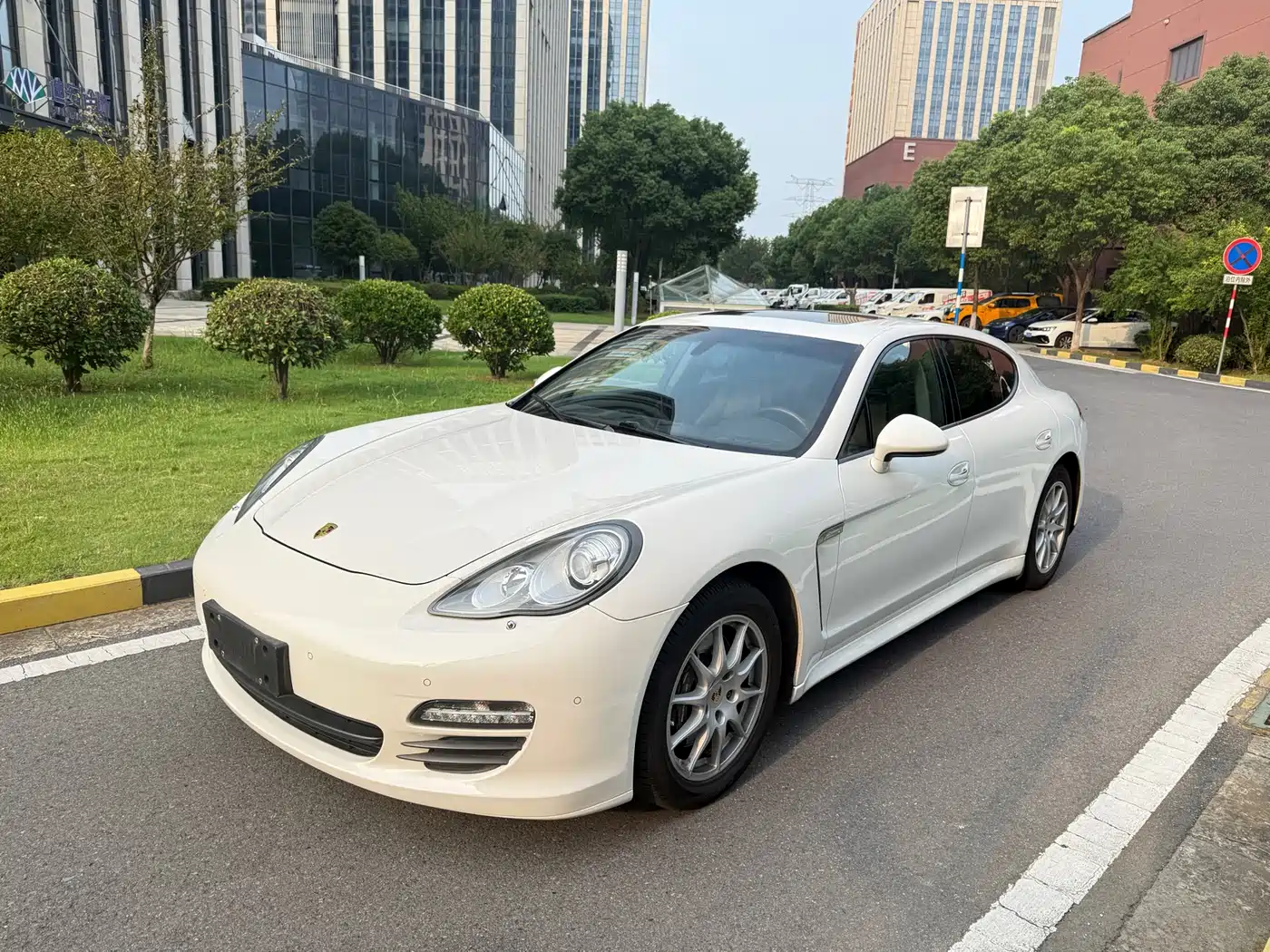 Porsche Panamera 2010 Panamera 3.6L