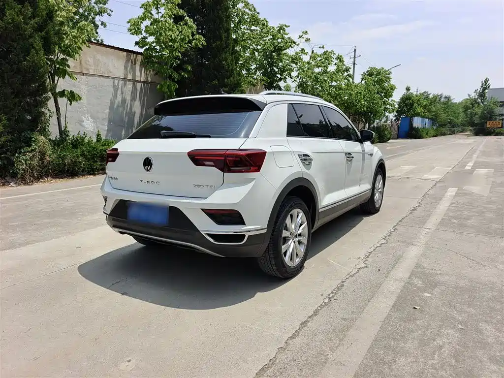 VOLKSWAGEN T-ROC EXPLORING SONGS