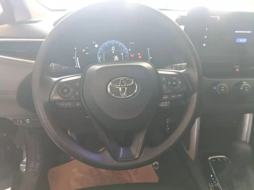 Toyota Corolla Cross 2025 2024 Model 2.0L Pioneer Edition
