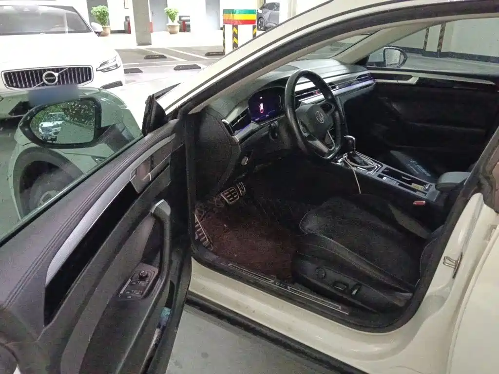 Photo 12 - Volkswagen CC
