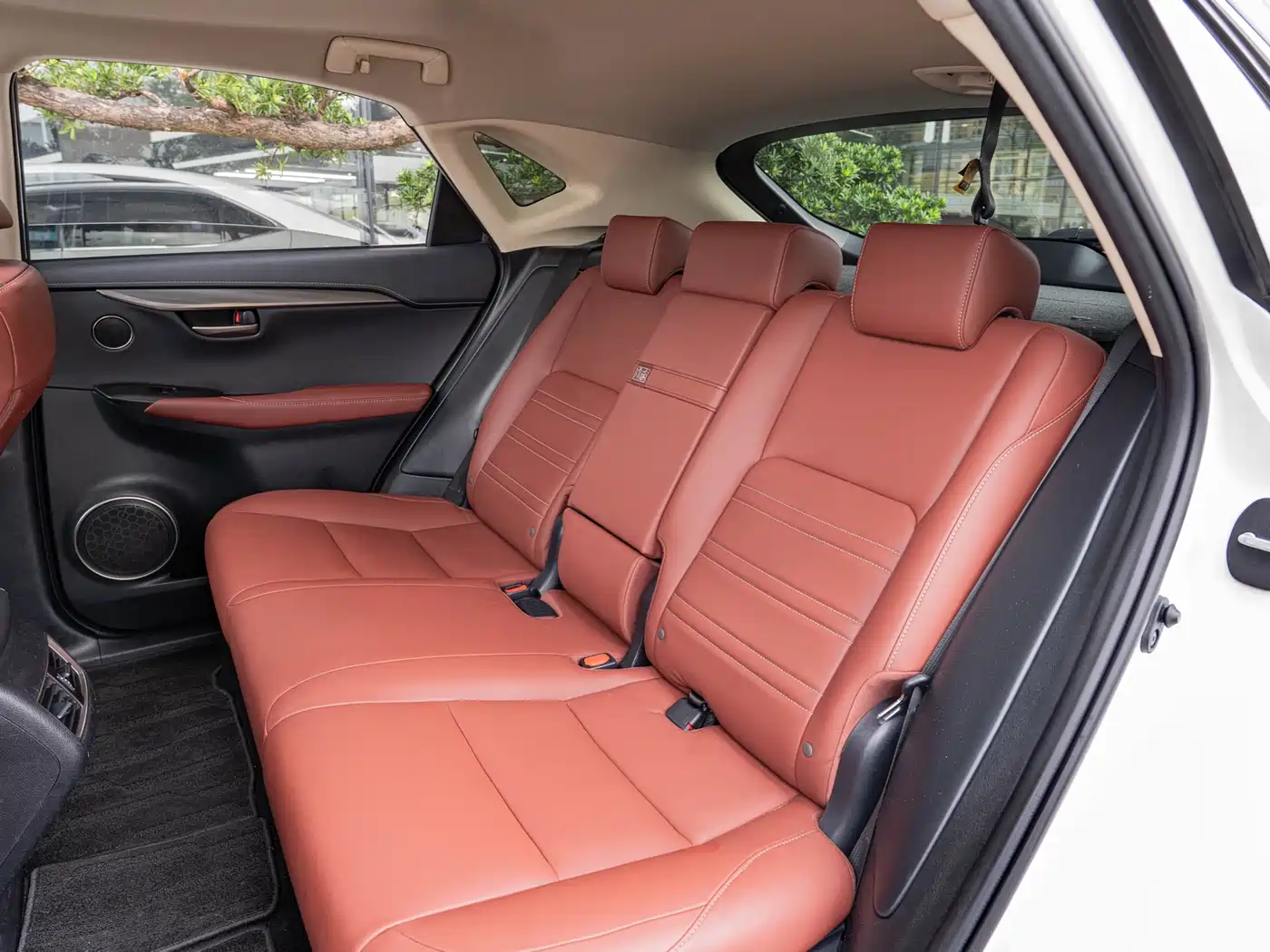 Lexus NX 2015 200t AWD F Sport фото 12