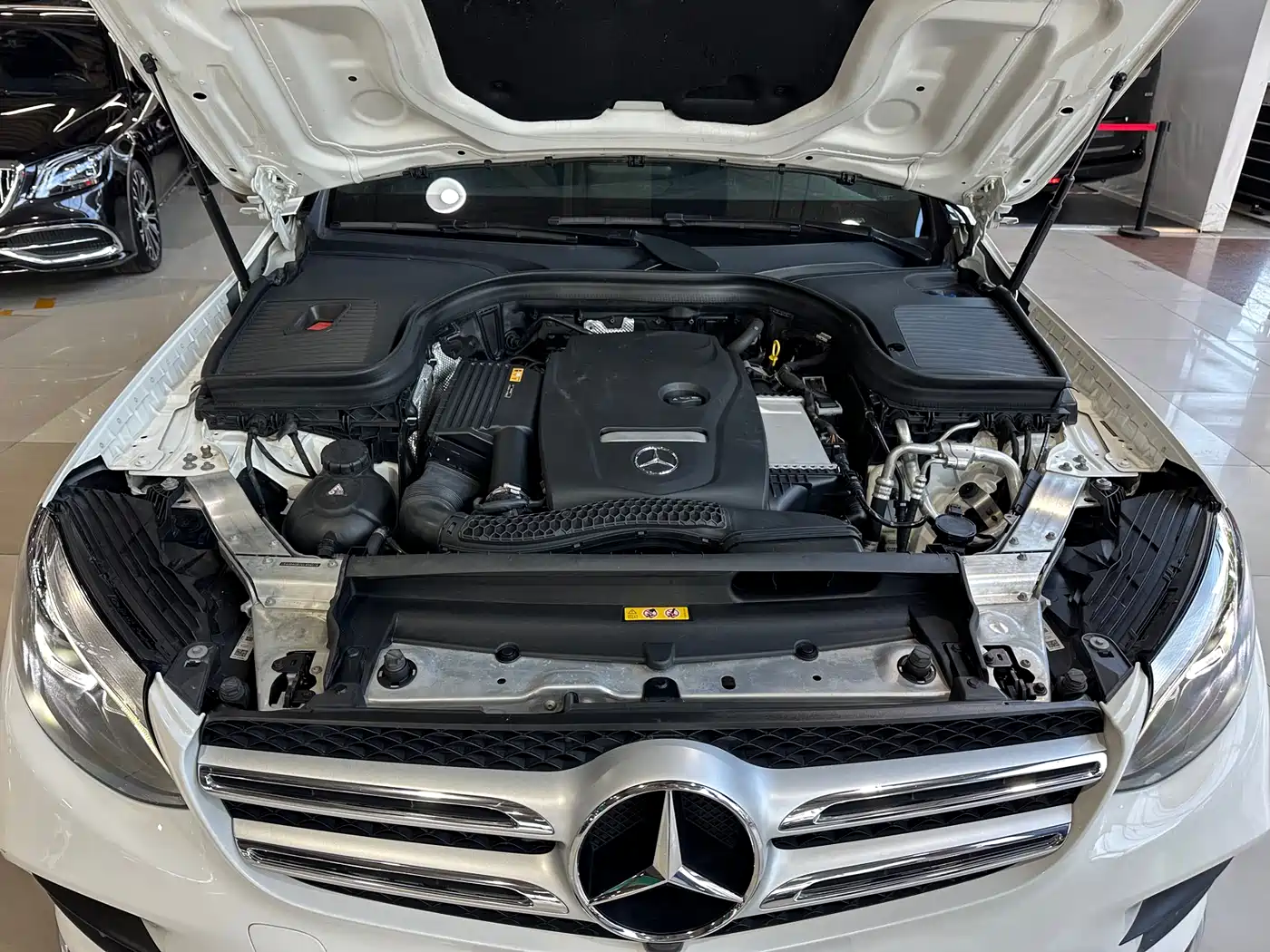 Mercedes-Benz GLC 2019 GLC 260 L 4MATIC Luxury фото 18