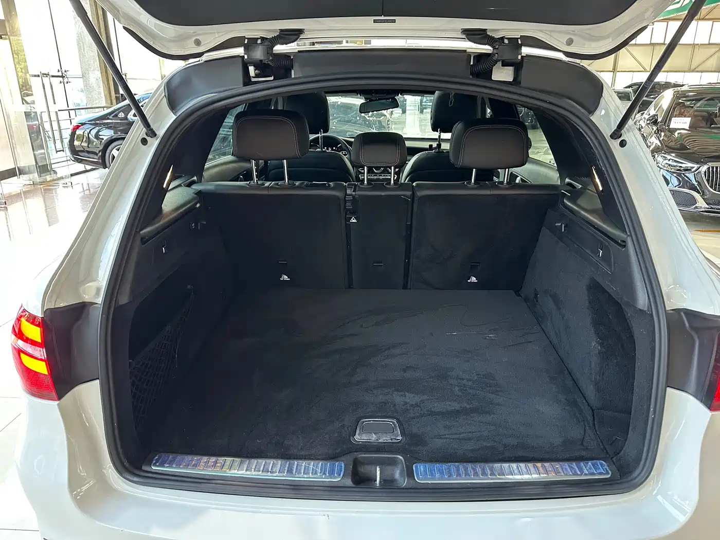 Mercedes-Benz GLC 2019 GLC 260 L 4MATIC Luxury фото 14