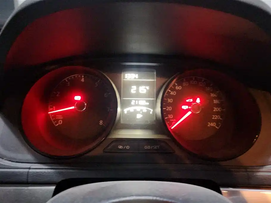 Volkswagen Lavida 2019 Lavida Start 1.5L Manual Trend (China VI) фото 13