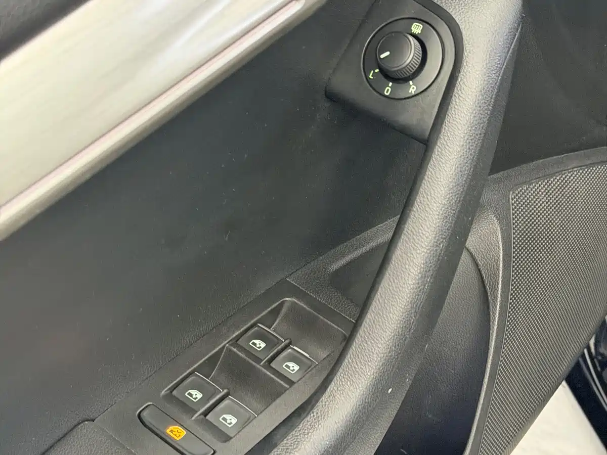 Škoda Octavia 2019 TSI280 DSG Smart Drive Luxury Edition China VI фото 19