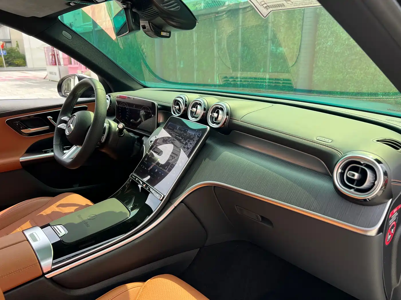Mercedes-Benz GLC 2024 GLC 260 L 4MATIC Luxury 5-seater фото 11