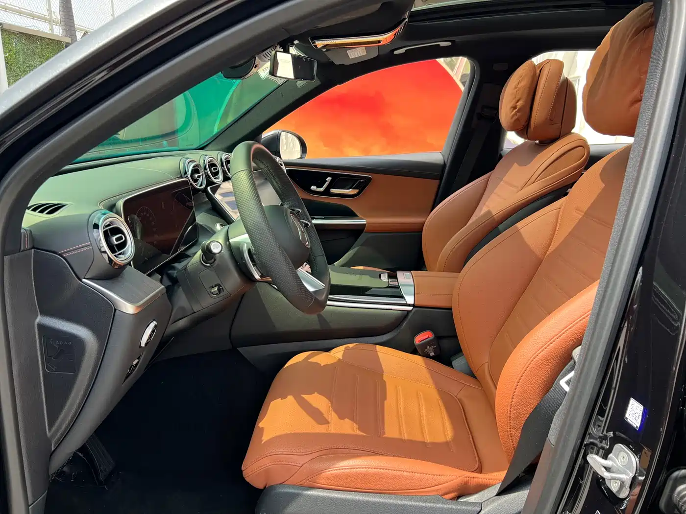 Mercedes-Benz GLC 2024 GLC 260 L 4MATIC Luxury 5-seater фото 10