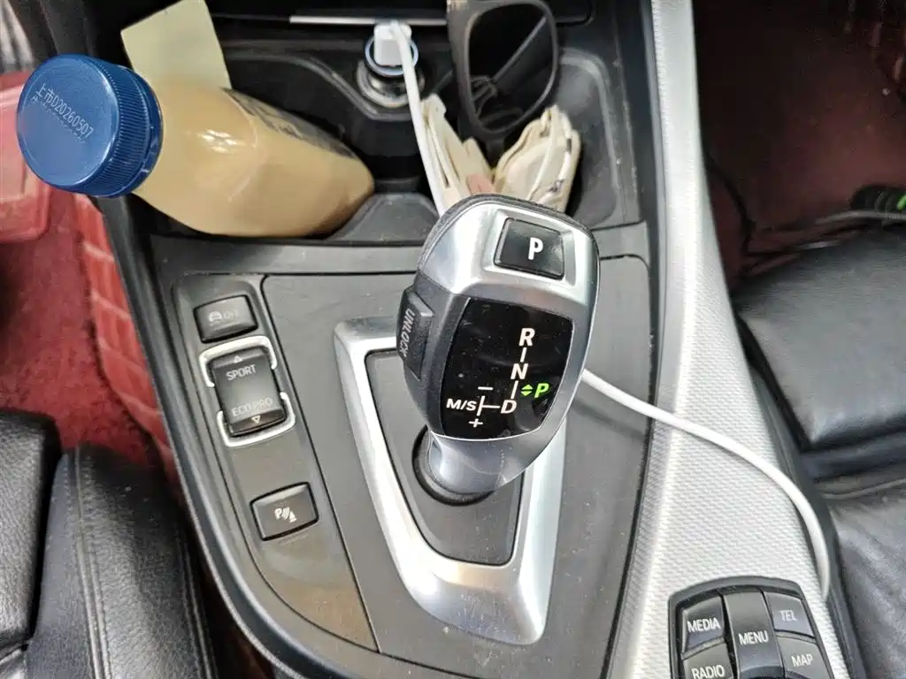 BMW 2 Series (Import) 2015 220i Convertible Coupe M Sport фото 7