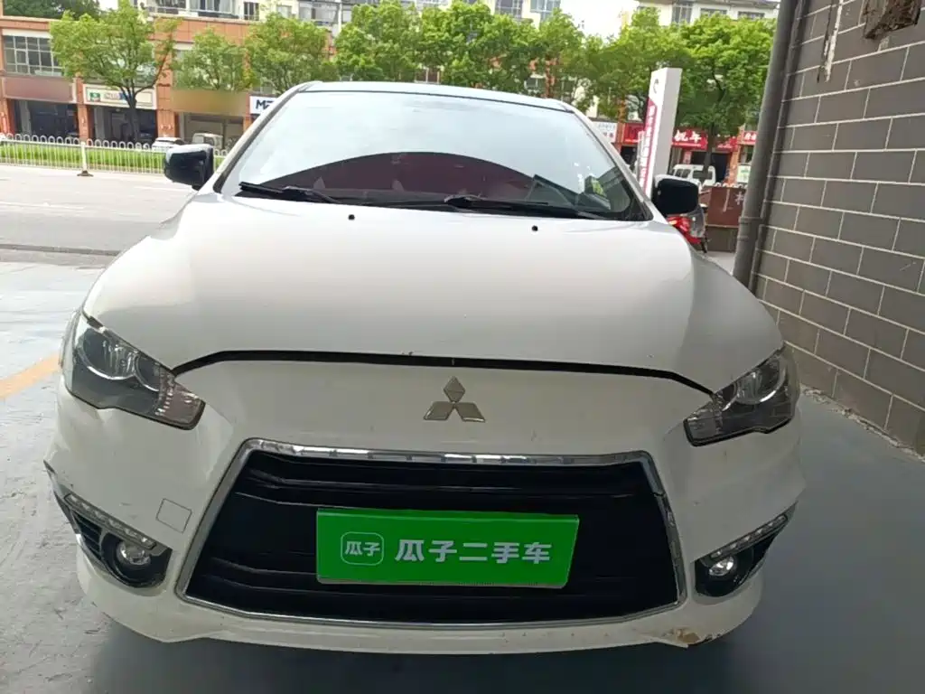 Mitsubishi Lancer EX 2018 2016 1.8L CVT Black & White Replica