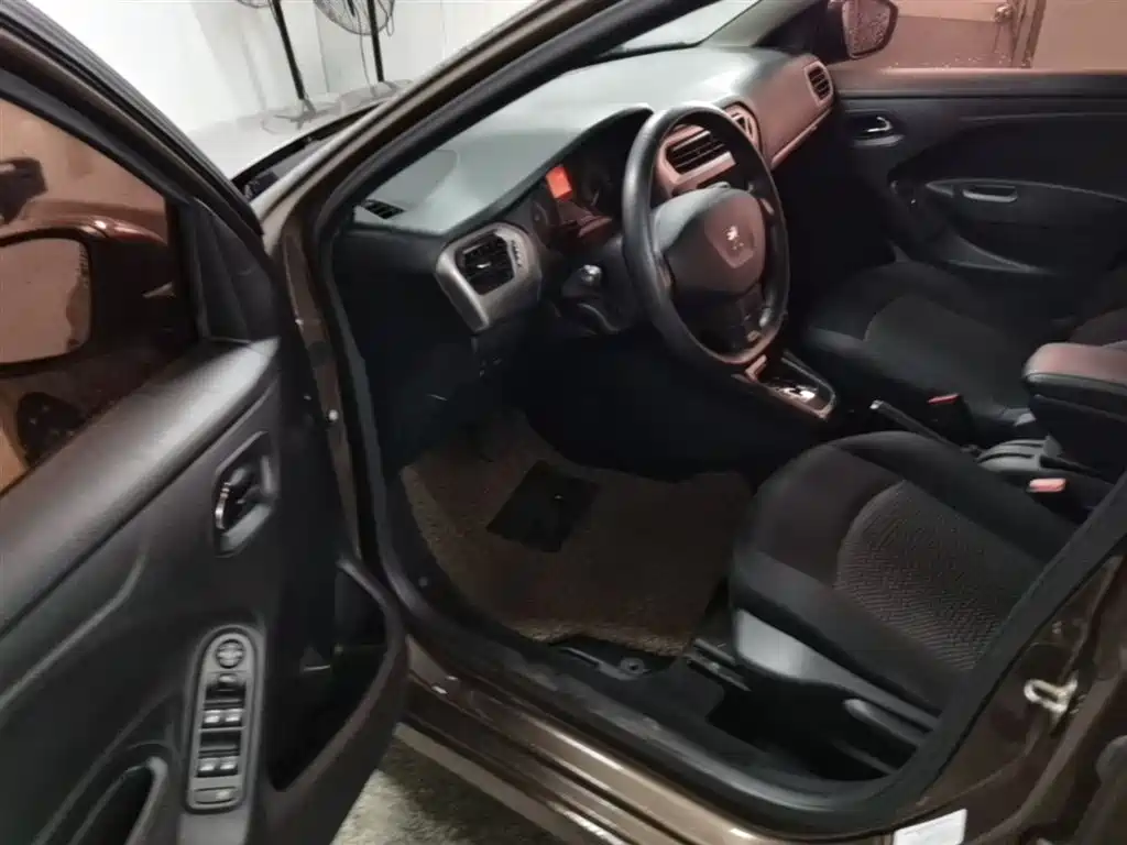 Peugeot 301 2016 1.6L Auto Comfort Edition фото 16