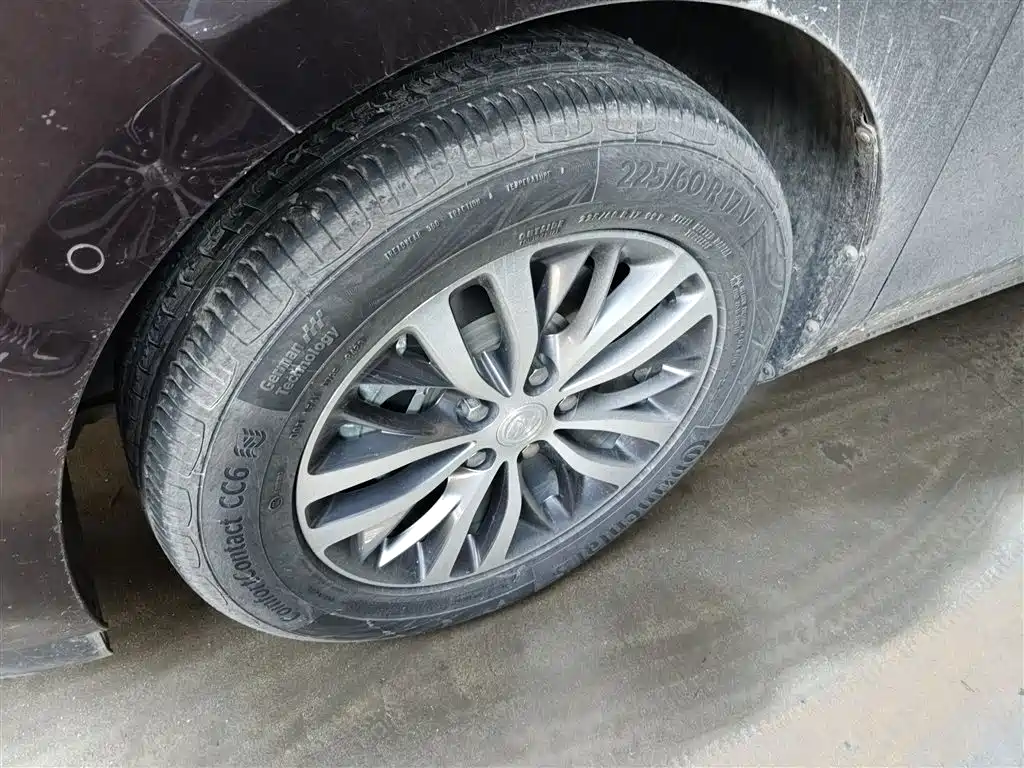 Buick GL8 2021 ES Landlord 653T Premium фото 23