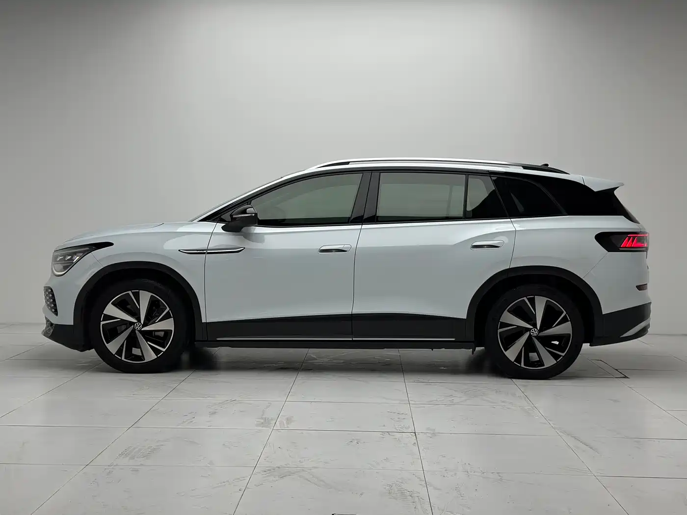 Volkswagen ID.6 X 2021 Pro Intelligent Long Range Edition фото 24