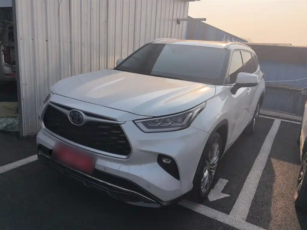 Toyota Highlander 2022 Model Dual Engine 2.5L 4WD Premium Edition 7-Seater фото 2