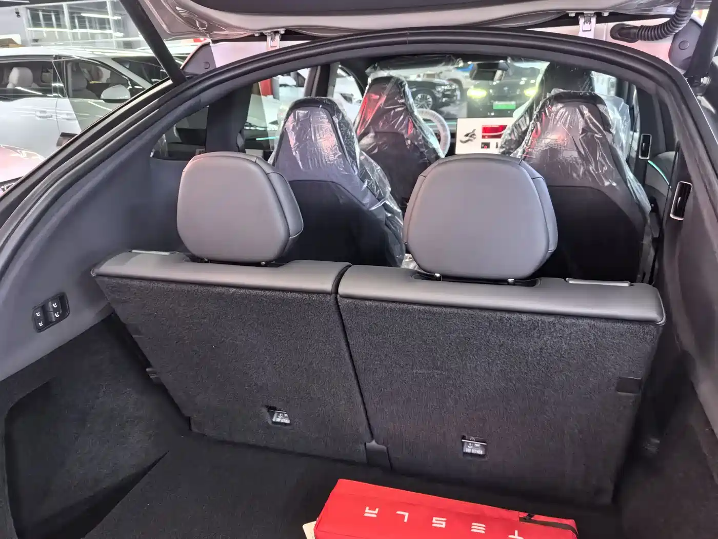 Tesla Model Y L 2026 2025 Facelift Long Range AWD