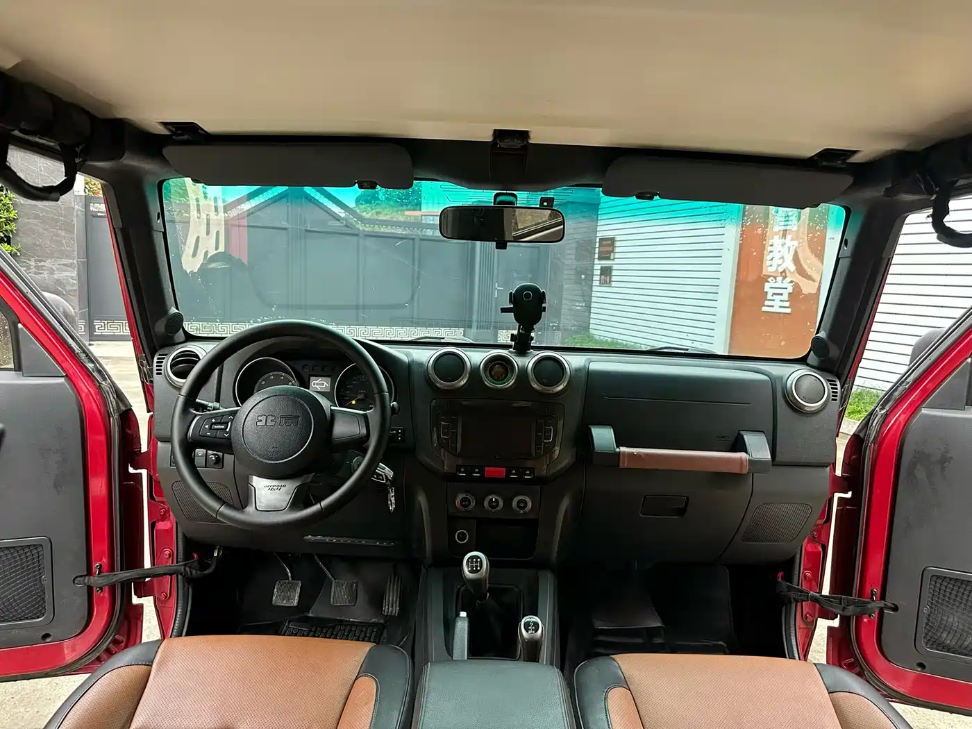 BAIC ORV Beijing Offroad BJ40 2014 2.4L Manual Frontier Edition фото 5