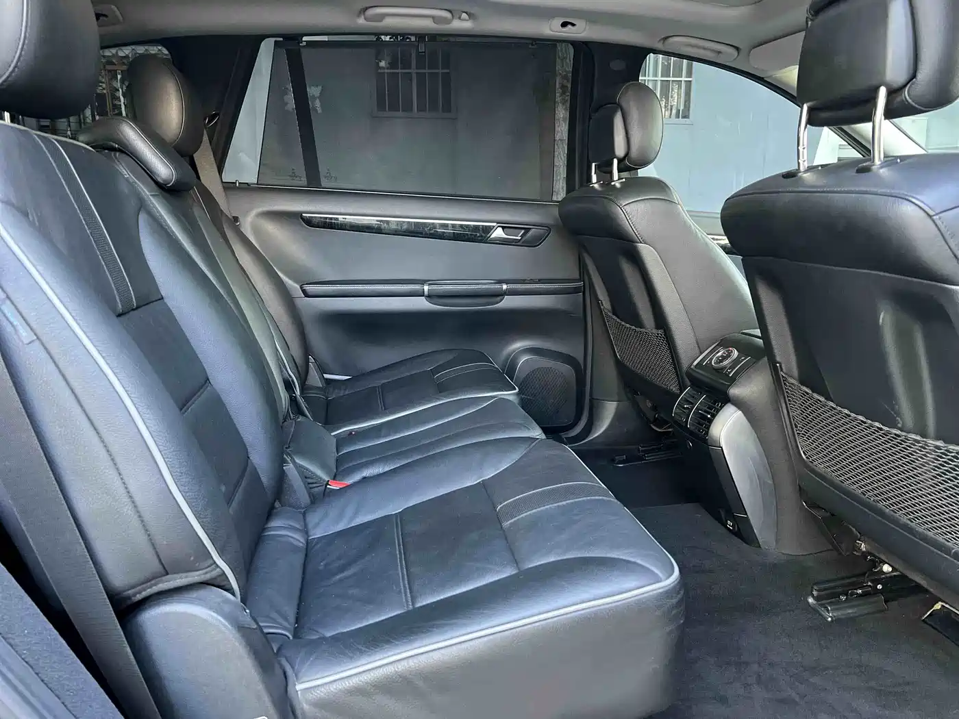 Mercedes-Benz R-Class 2017 R 320 4MATIC Business Collector's Edition фото 18