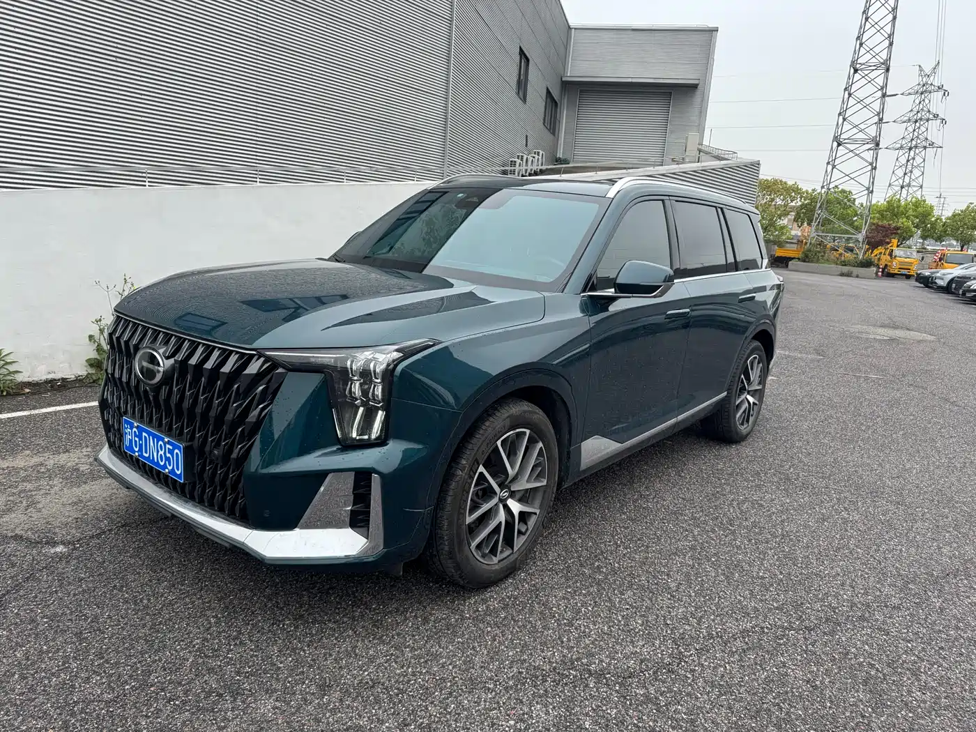 GAC Trumpchi Trumpchi GS8 2022 Dual Engine Series 2.0TM 2WD Premium Edition (7-Seater)