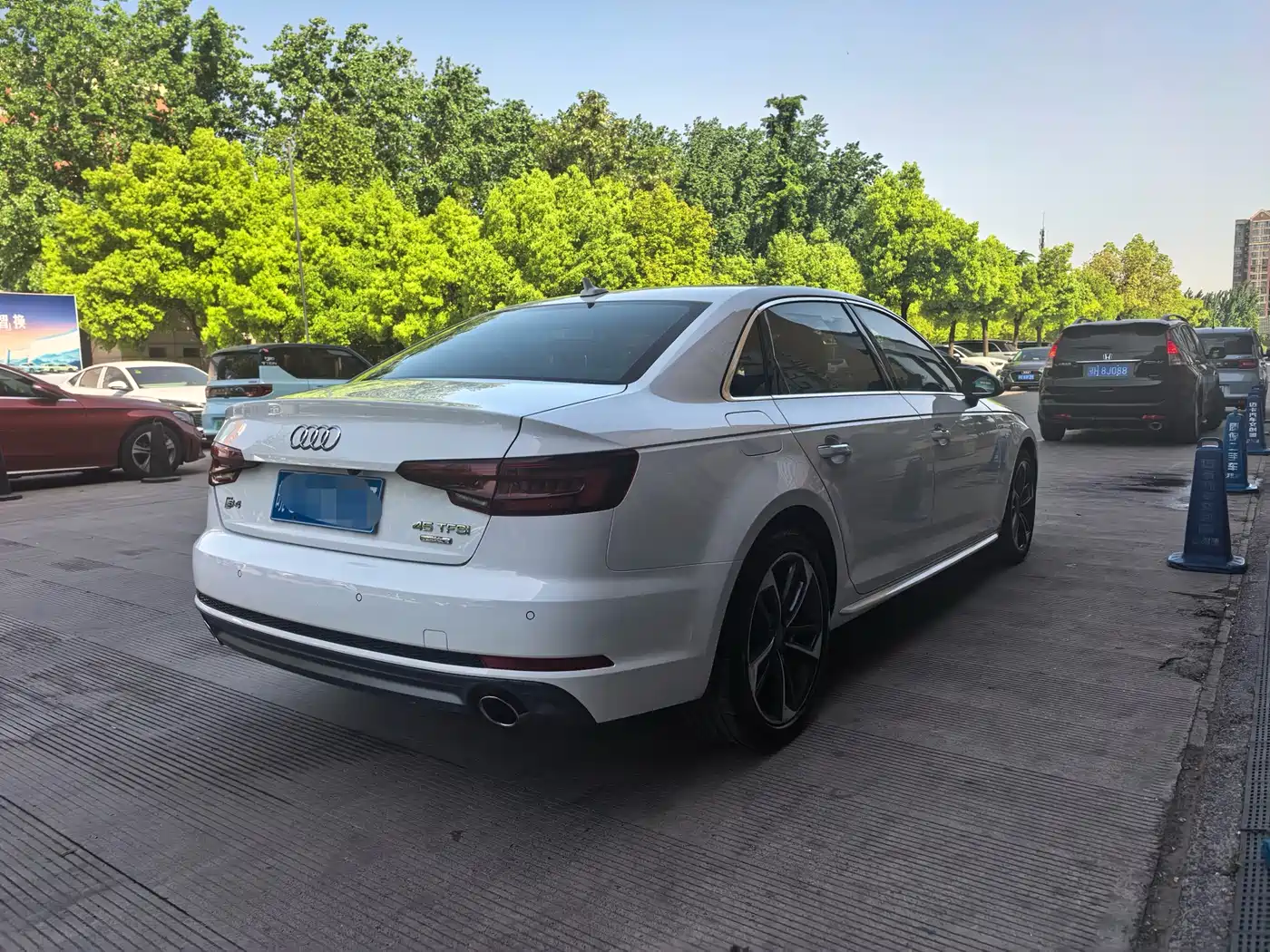 Audi A4L 2018 30th Anniversary 40 TFSI Fashion фото 10