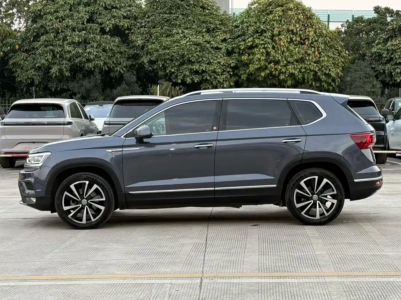 Volkswagen Tharu 2019 Model 280TSI 2WD Flagship Edition China VI фото 3