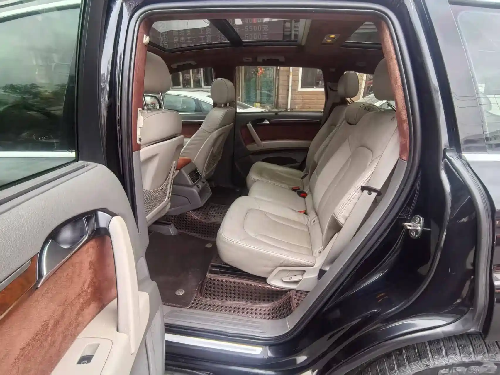 Фото 9 - Audi Q7