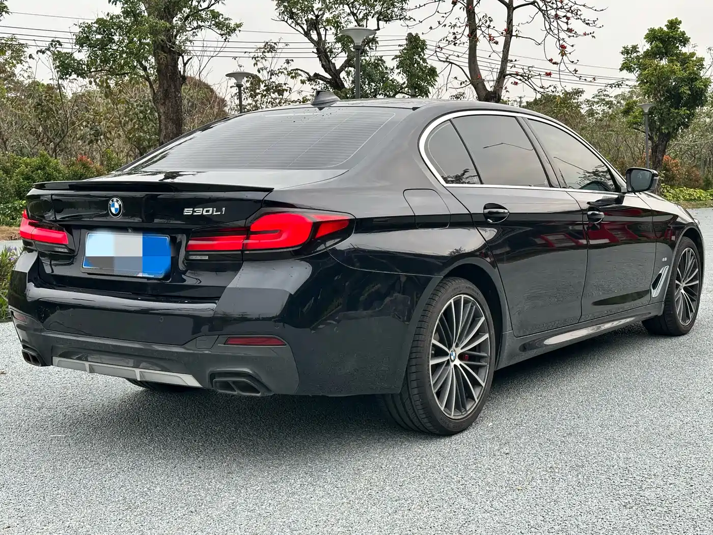 BMW 5 SERIES