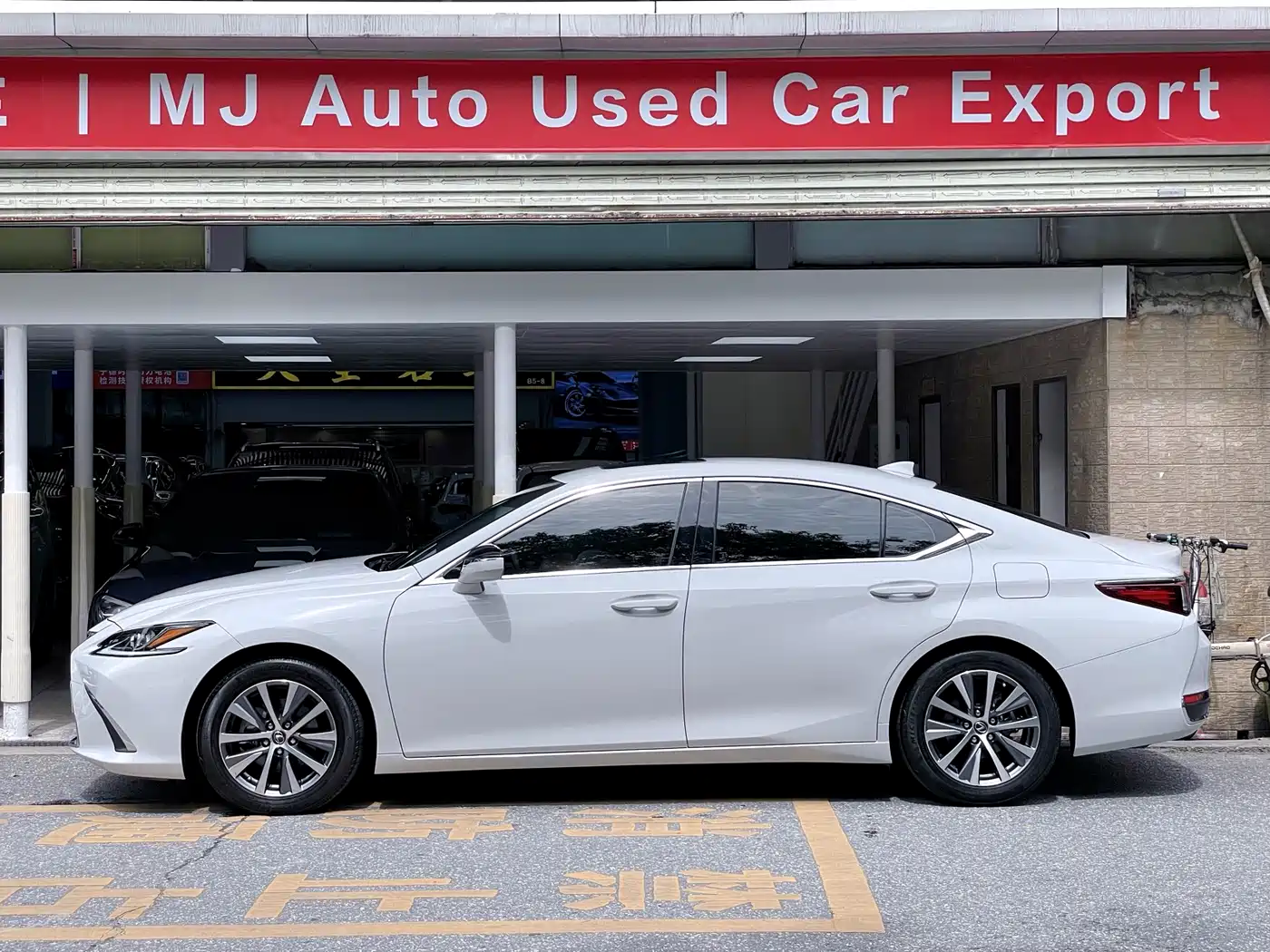 Lexus ES 2020 200 Excellence фото 3