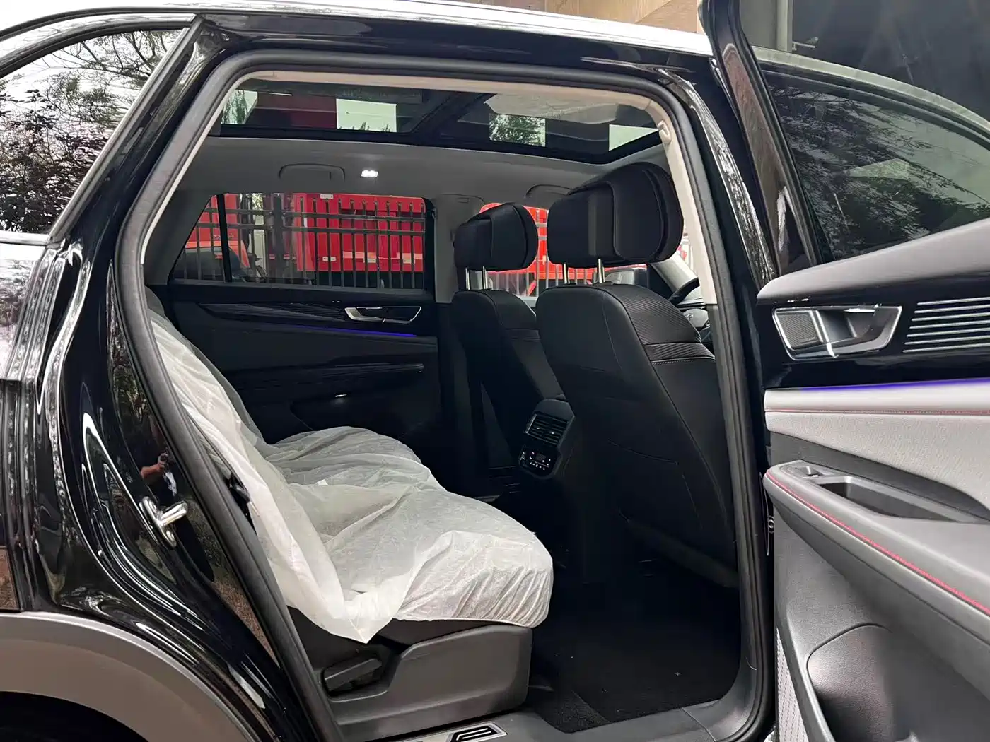 Volkswagen Teramont 2024 530 V6 4WD Dragon Auspicious Edition фото 13