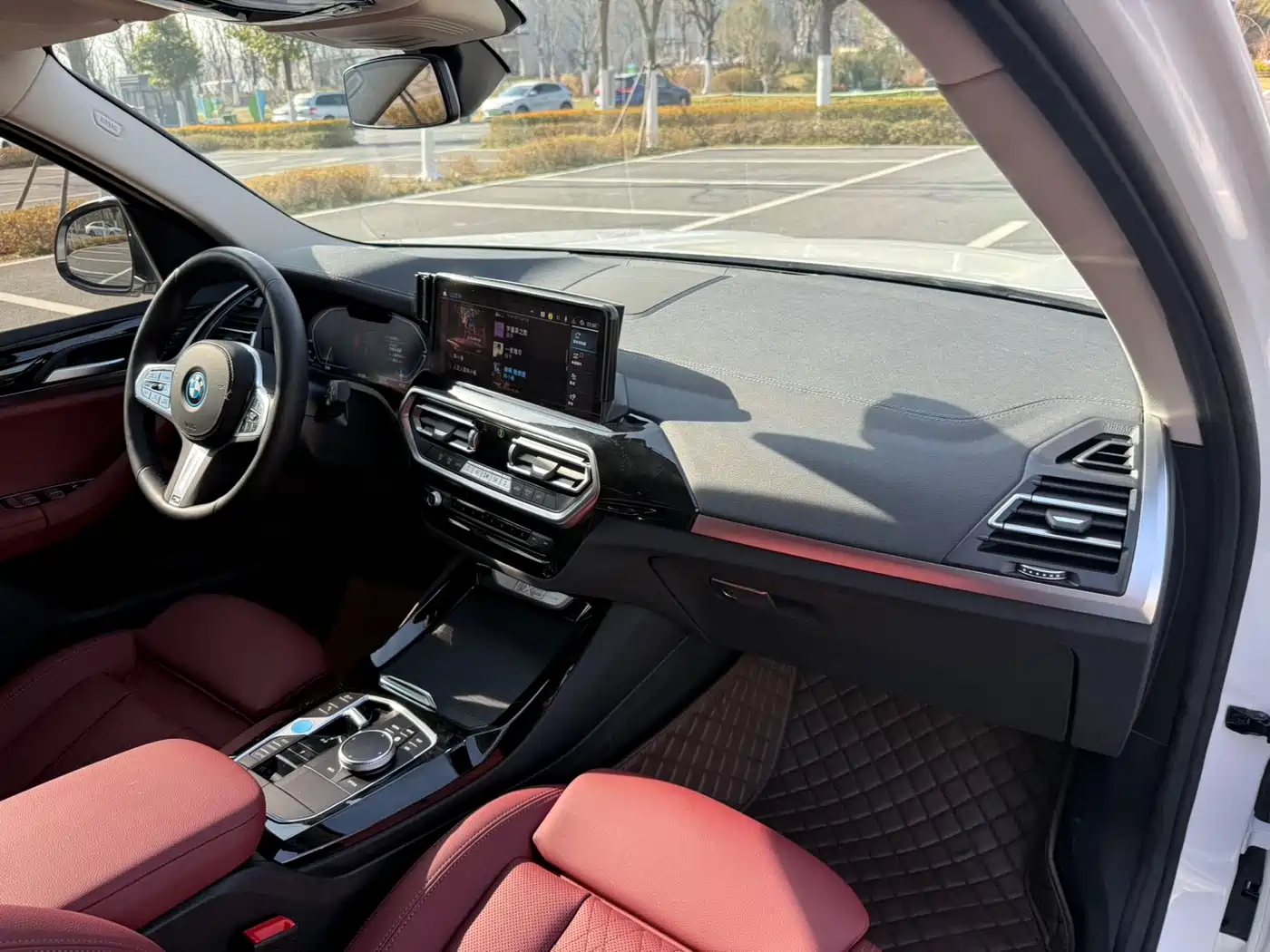 BMW iX3 2024 Leading Edition фото 17