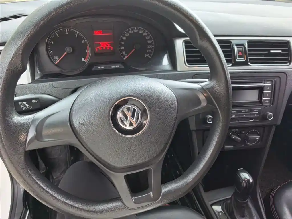 Volkswagen Santana 2015 Gran Santana 1.6L Automatic Trend фото 10
