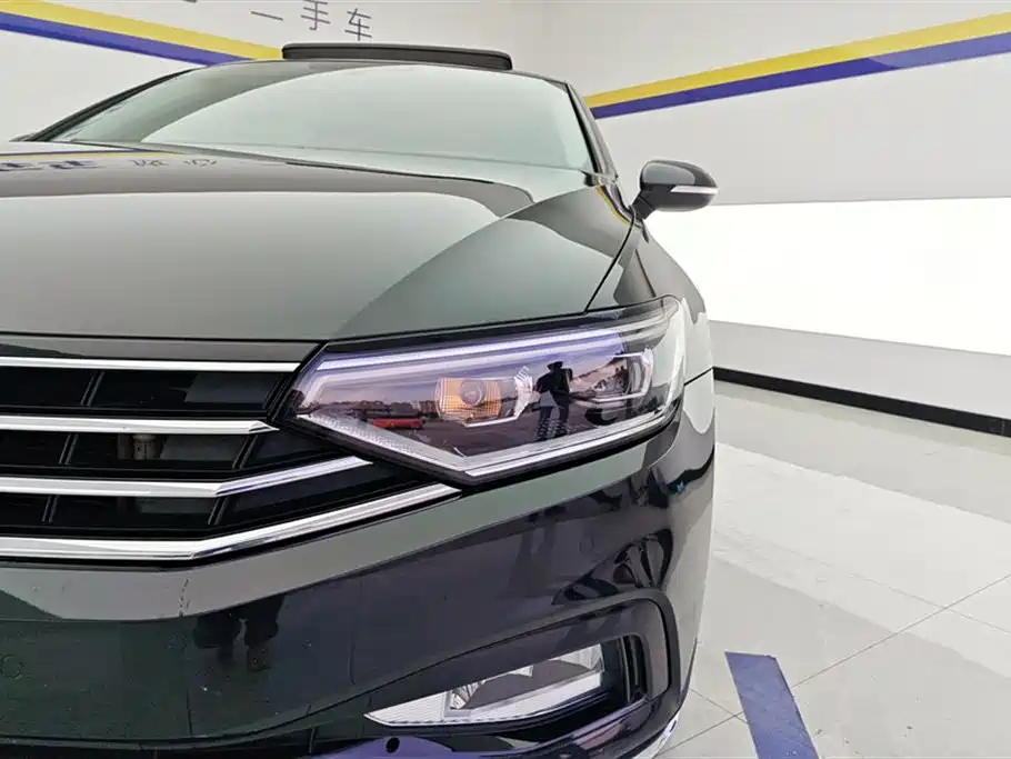 Volkswagen Magotan 2020 330TSI DSG Luxury фото 5