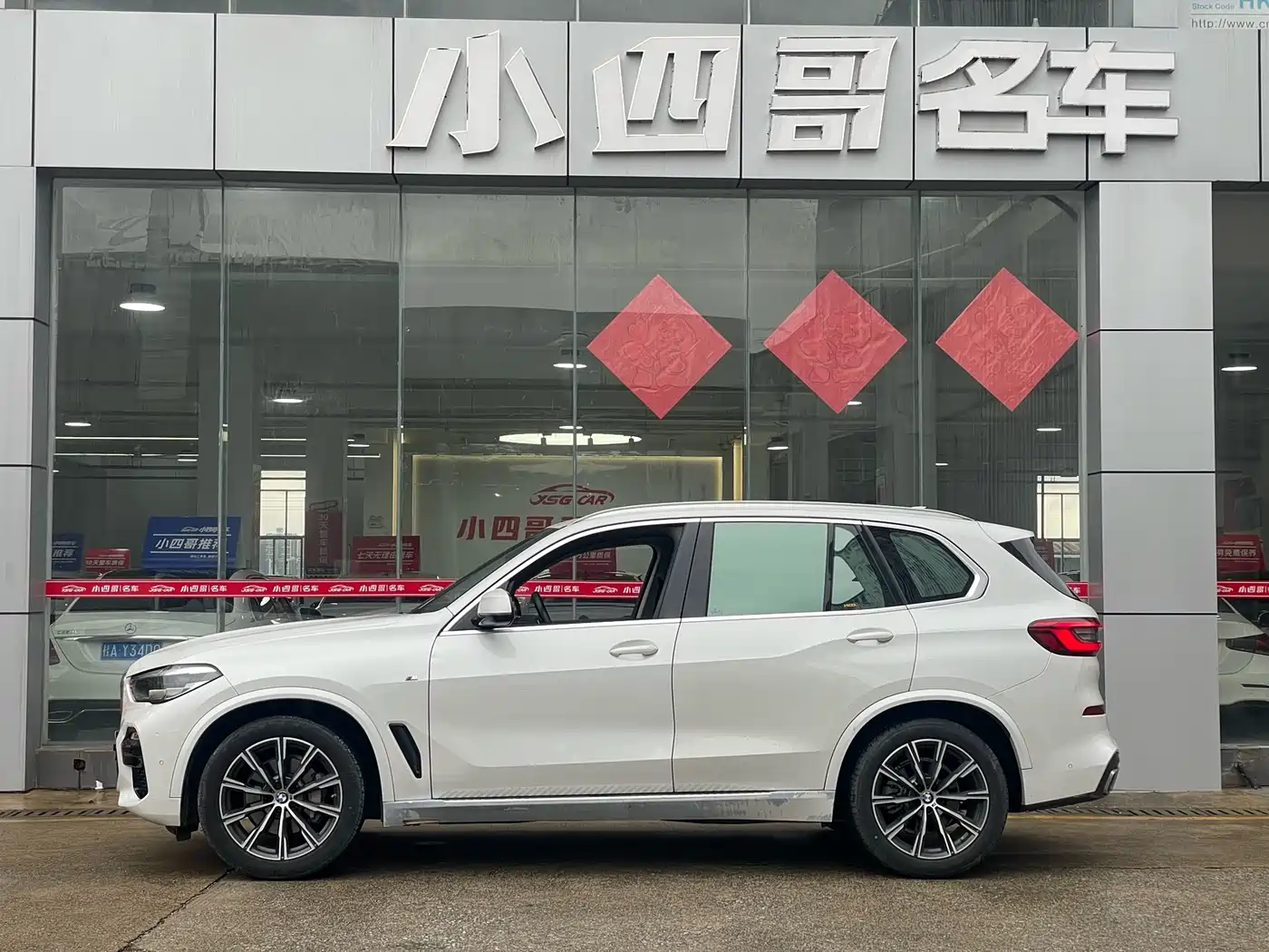 BMW X5 (Import) 2020 xDrive30i X Design Package фото 3