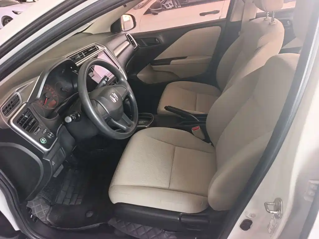 Honda Greiz 2018 2016 1.5L CVT Classic Edition