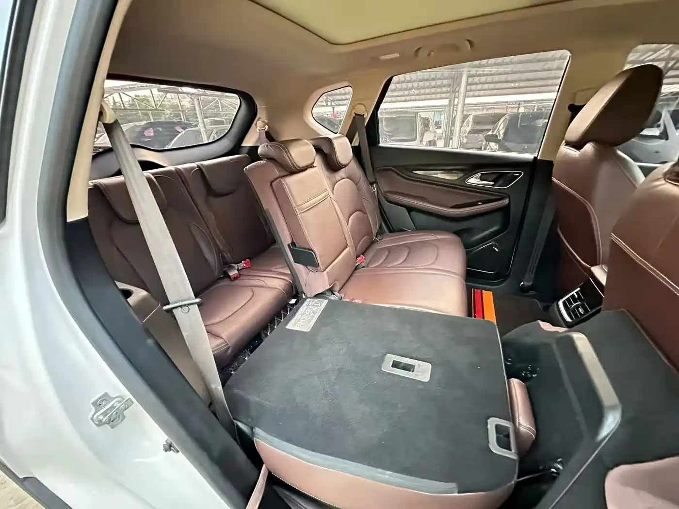 Baojun 560 2018 2017 1.5T DCT Flagship 7-seater