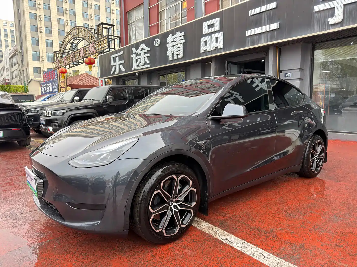 TESLA MODEL Y