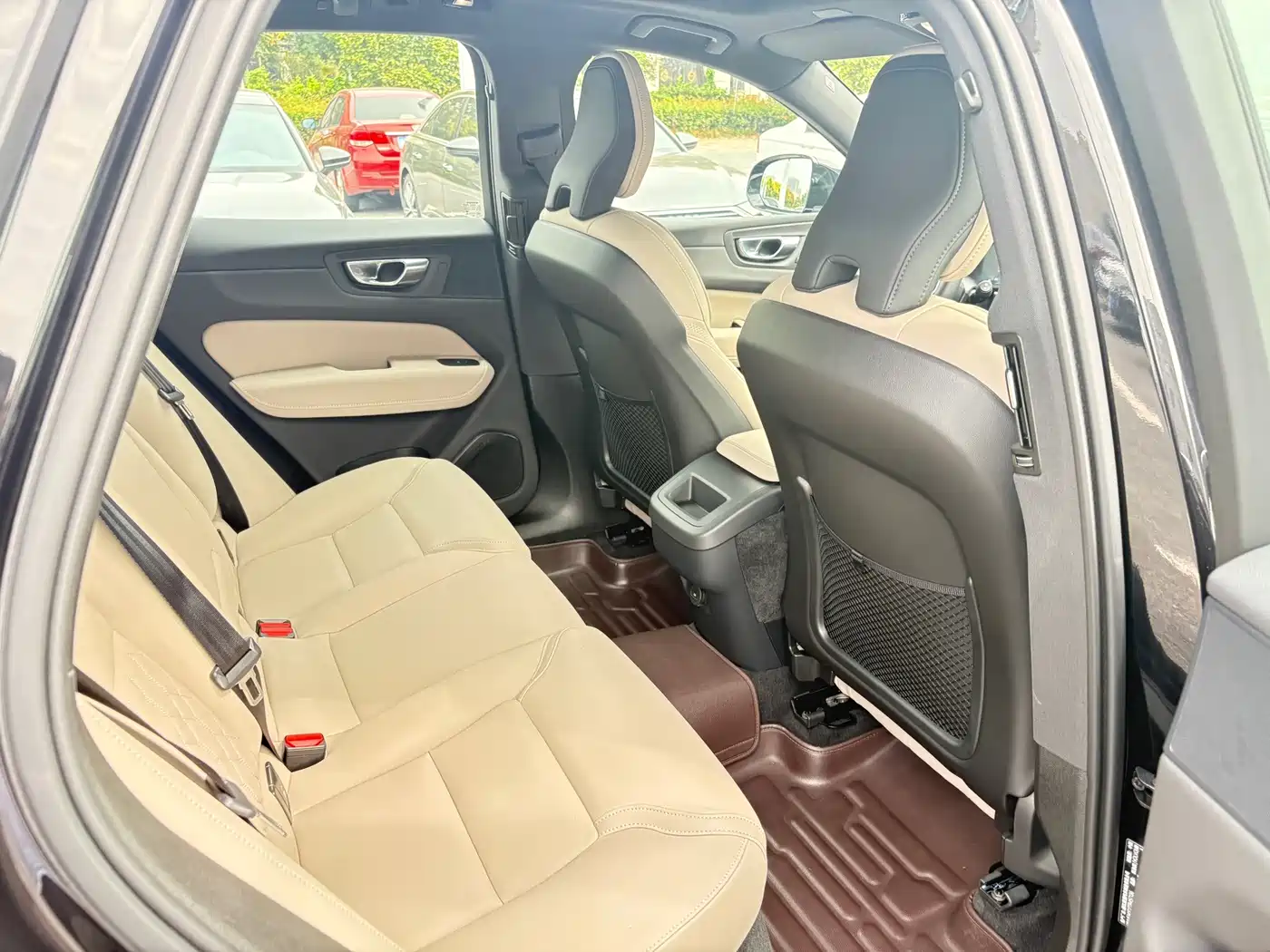 Volvo XC60 2026 2026 Model B5 AWD Premium Luxury