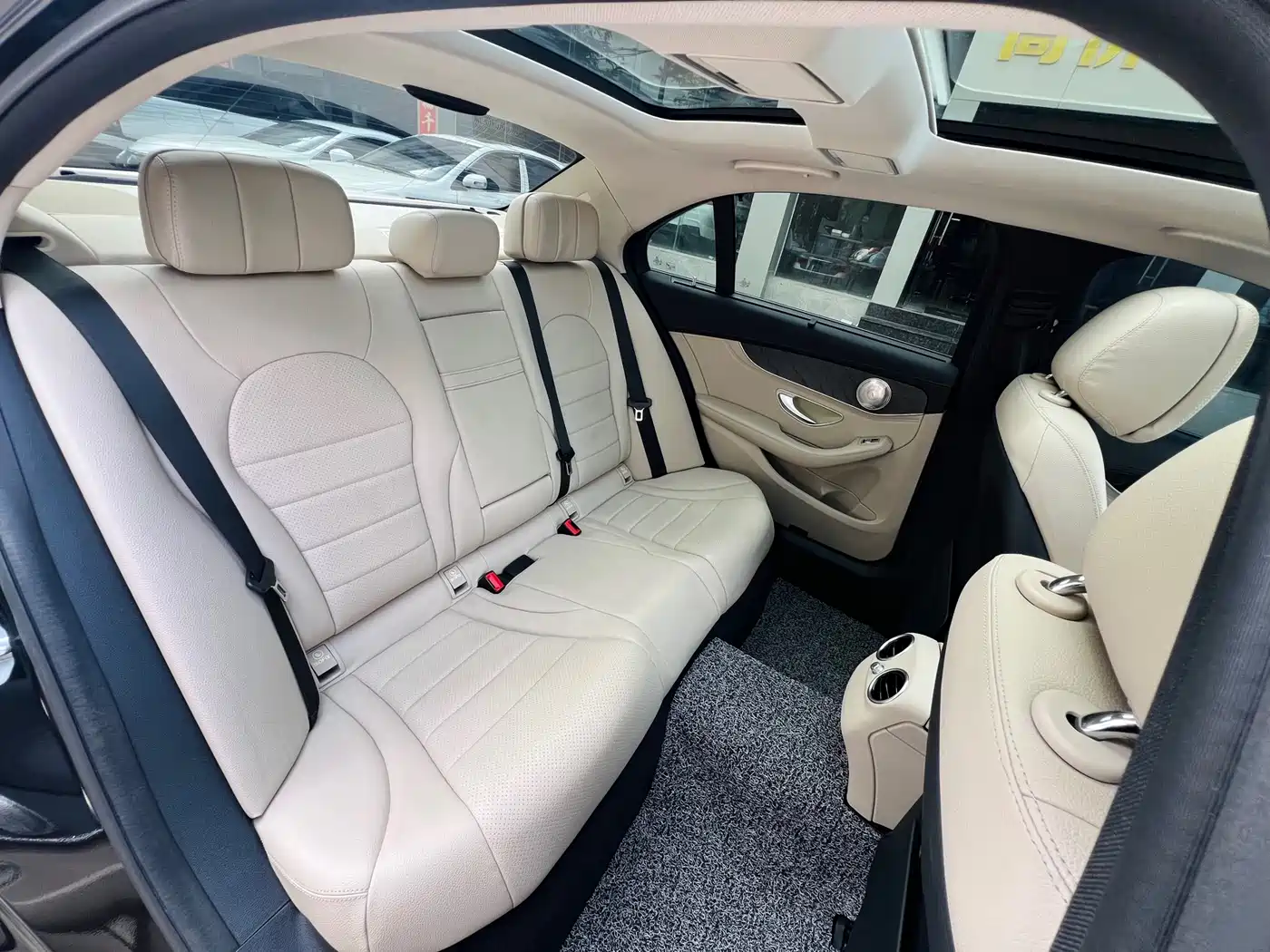 Mercedes-Benz C-Class 2015 C 200 L Sport фото 20