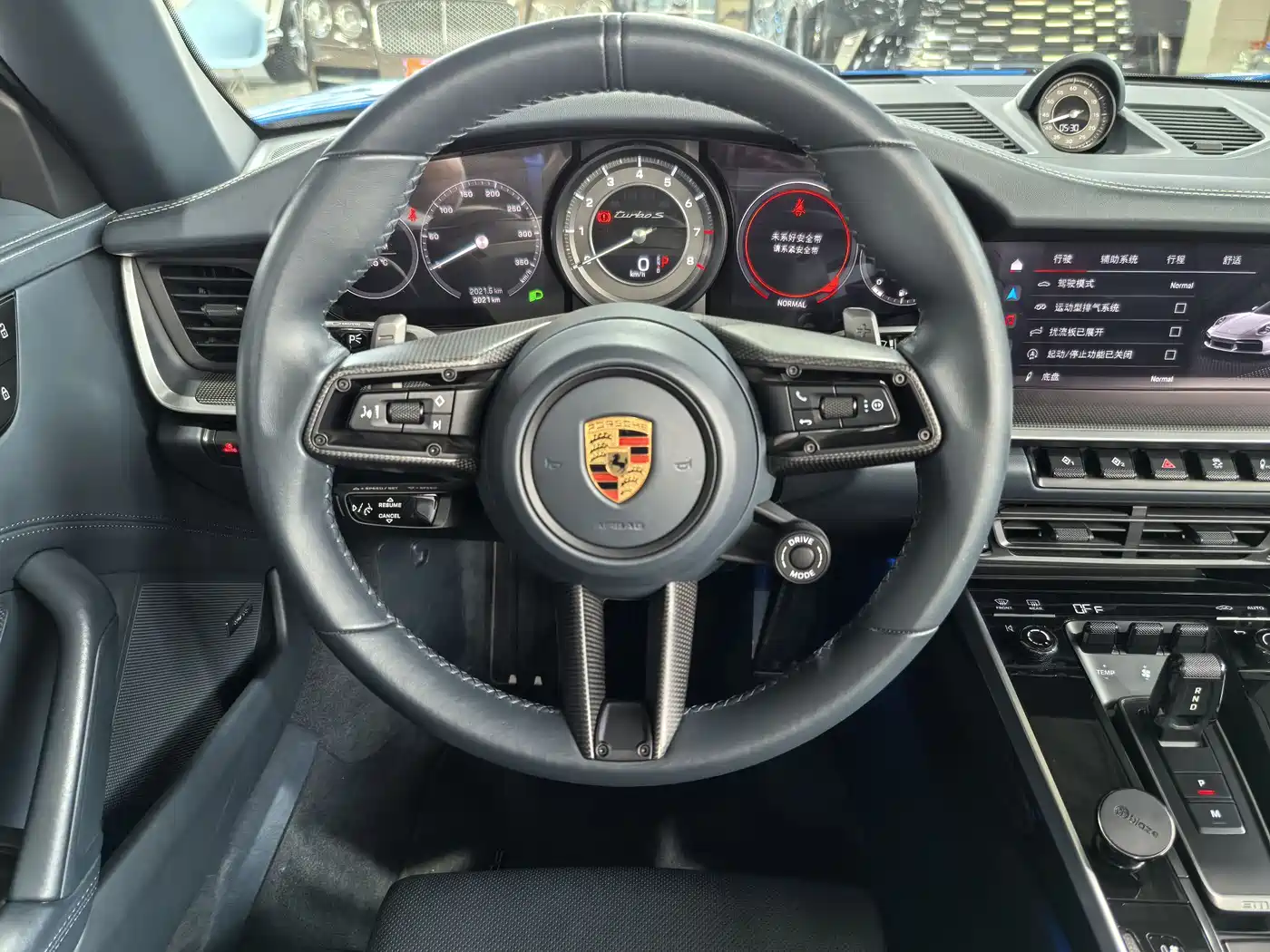 Porsche 911 2023 Turbo S Cabriolet 3.7T фото 26