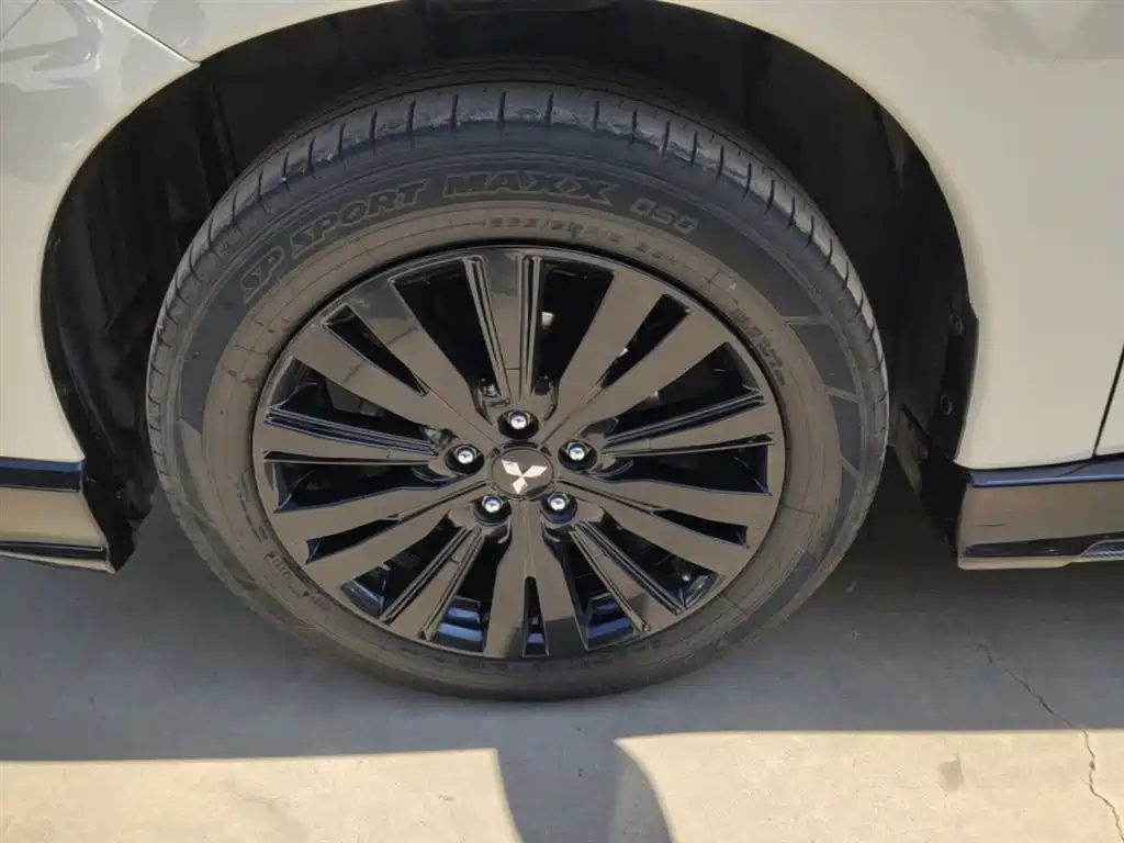 Mitsubishi Outlander 2021 2.4L 4WD Yaodong Edition 5-seater фото 23