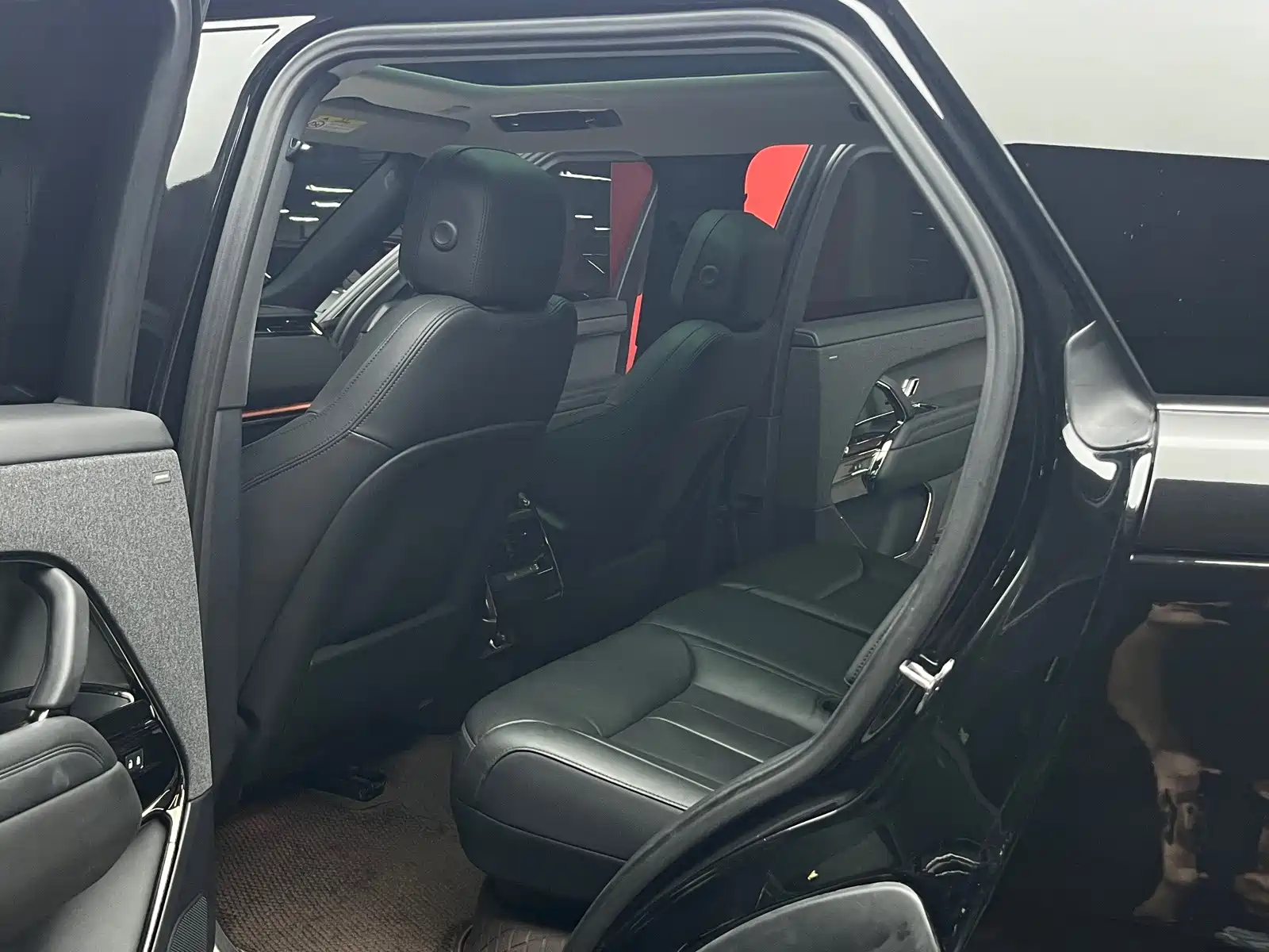 Photo 17 - Land Rover Range Rover Sport