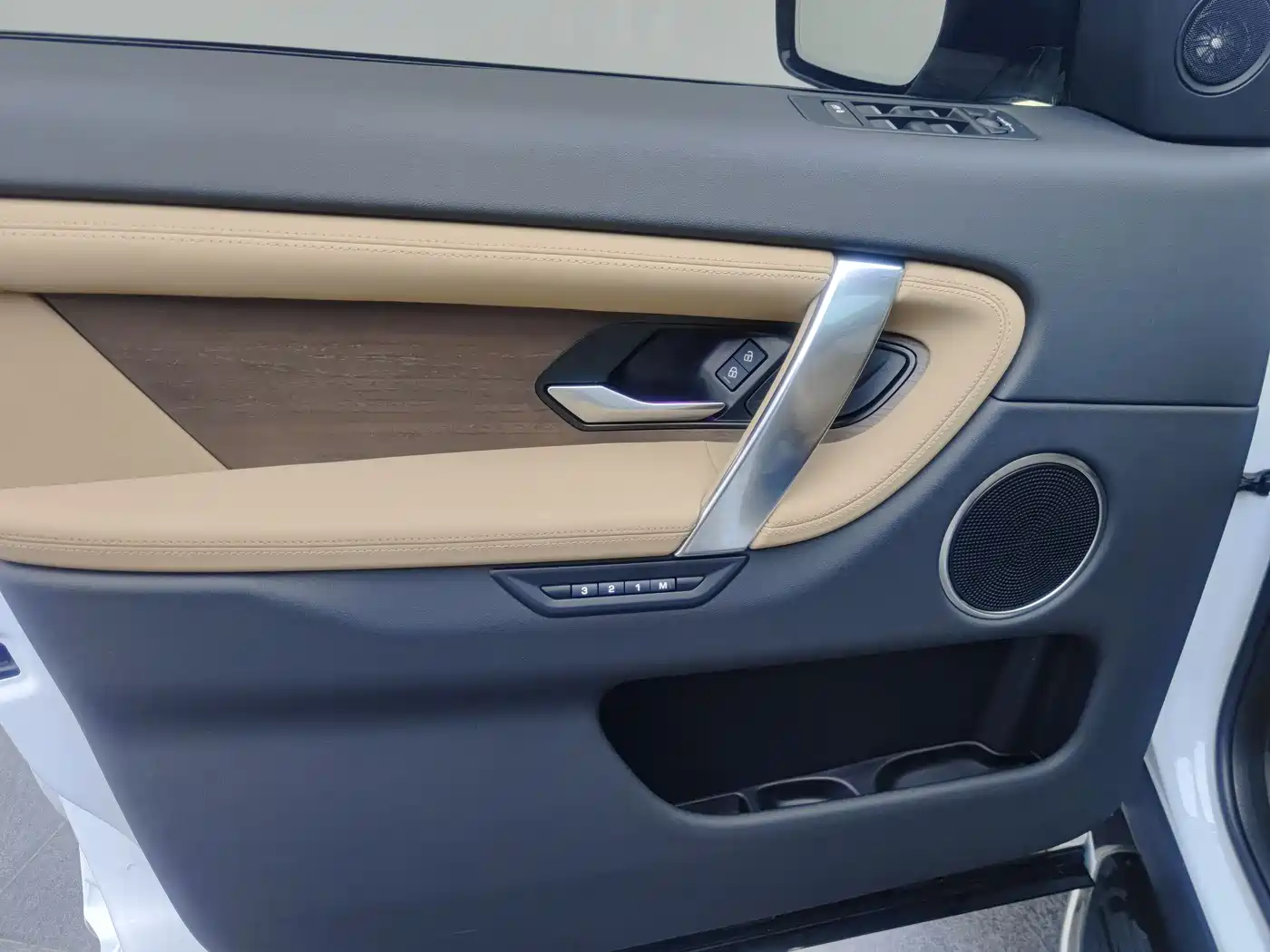 Land Rover Discovery Sport 2024 Performance Technology Edition фото 7