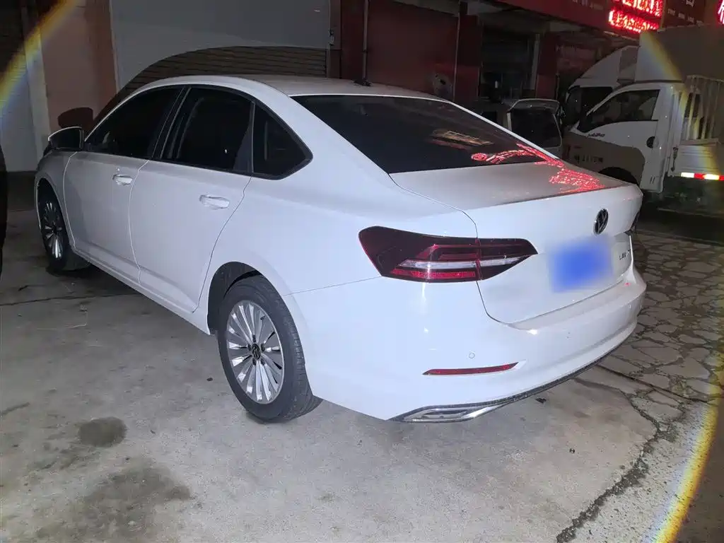 Volkswagen Lavida 2021 1.5L Auto Comfort Edition фото 25
