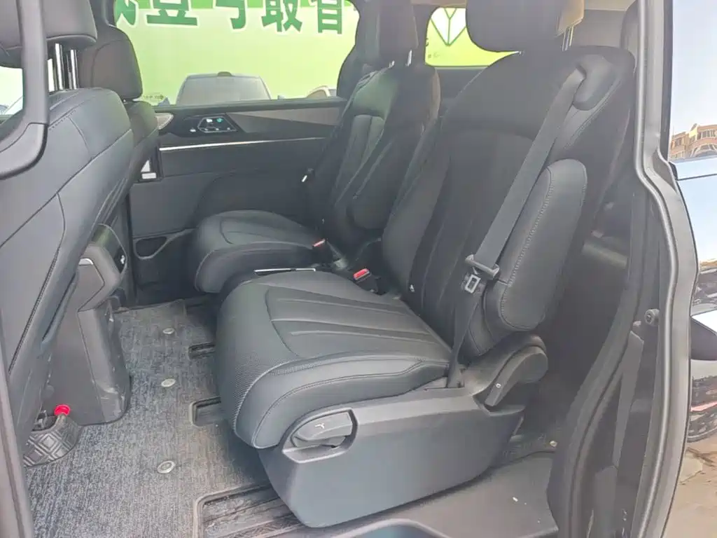 BYD M9 2025 2025 Model 1060 Pilot Edition
