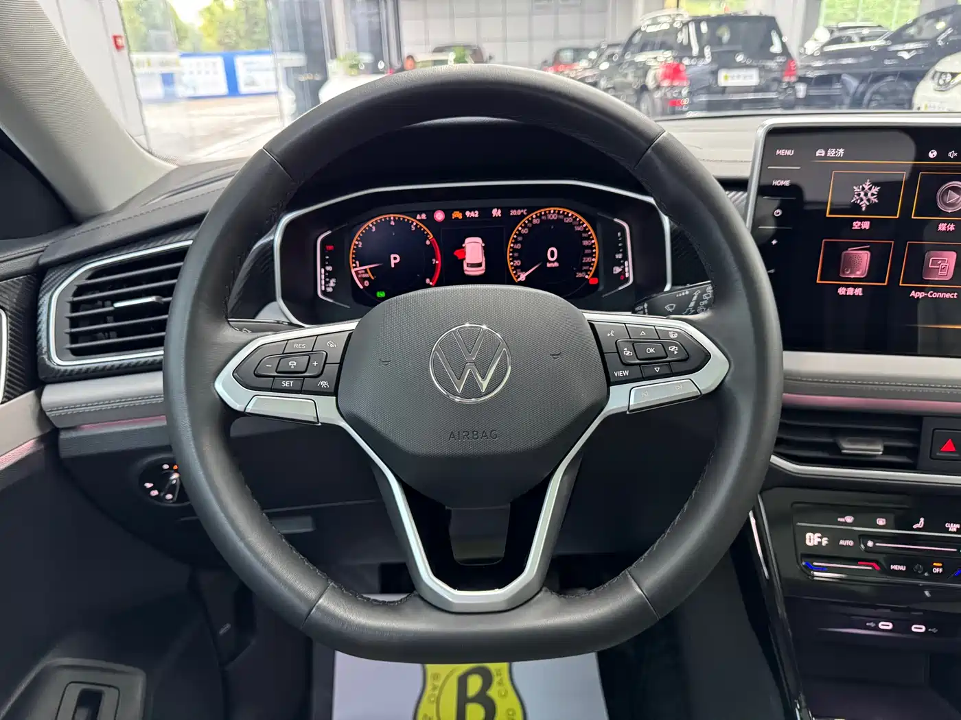 Volkswagen Tayron 2023 330TSI 2WD Luxury Plus Advanced Edition фото 9