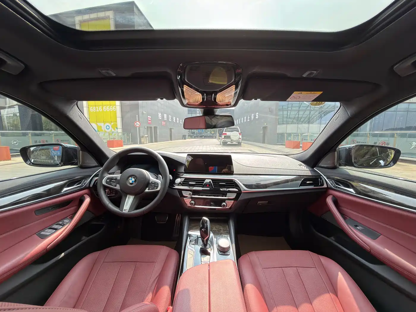 BMW 5 Series 2019 530Li Premium M Sport Package фото 5