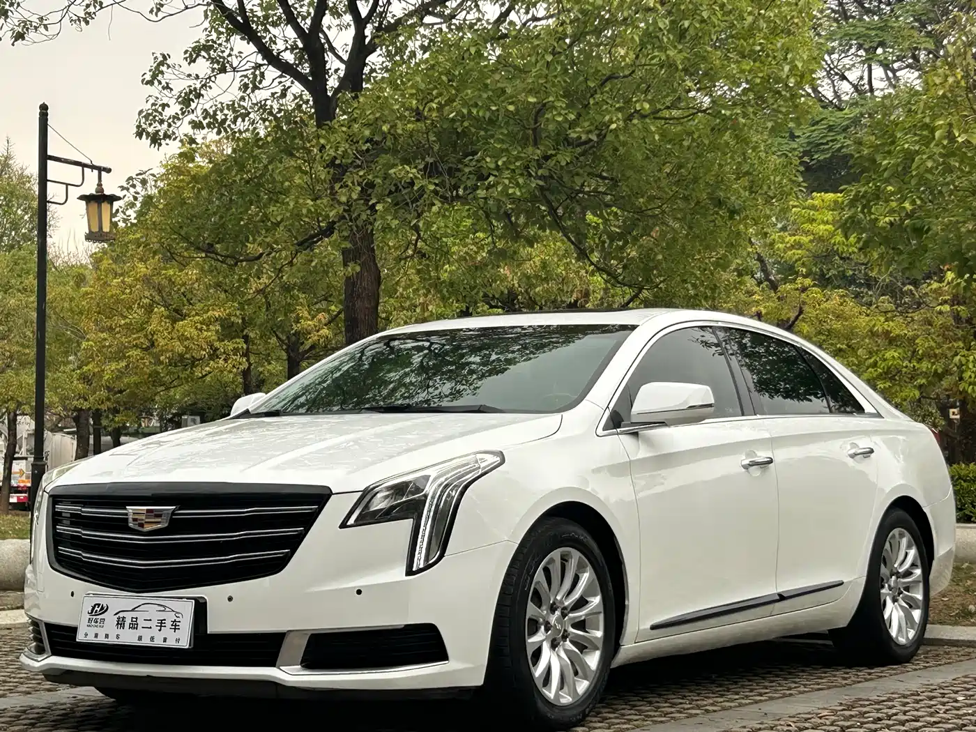 Cadillac XTS 2018 28T Technology