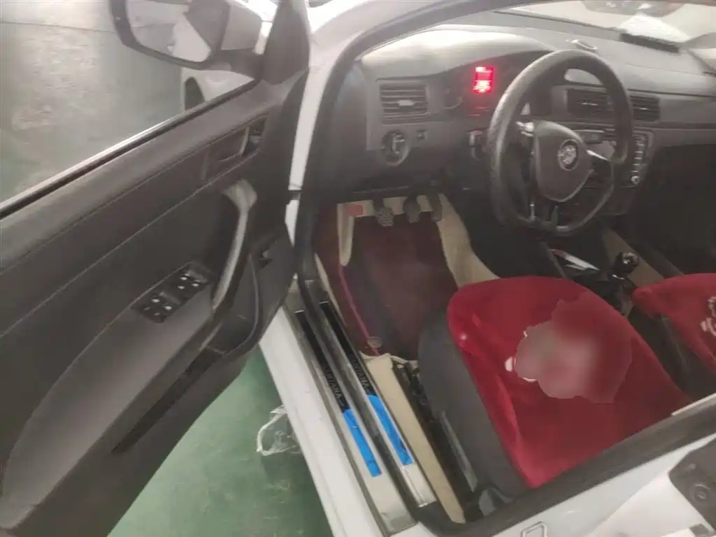 Volkswagen Santana 2016 1.4L Manual Trend Edition фото 23